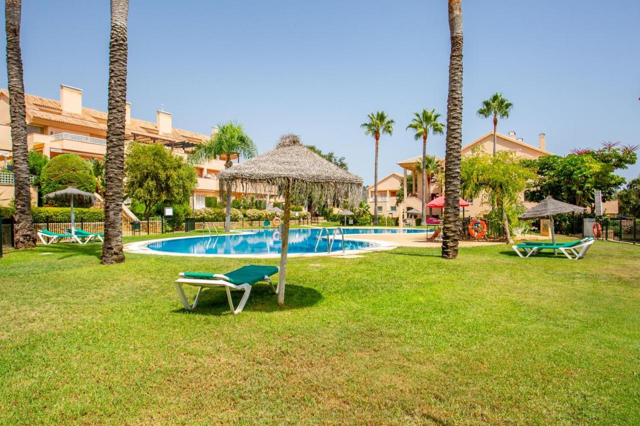 Beautiful With Big Terrace And Access To 3 Pools Elviria Apartemen Marbella
