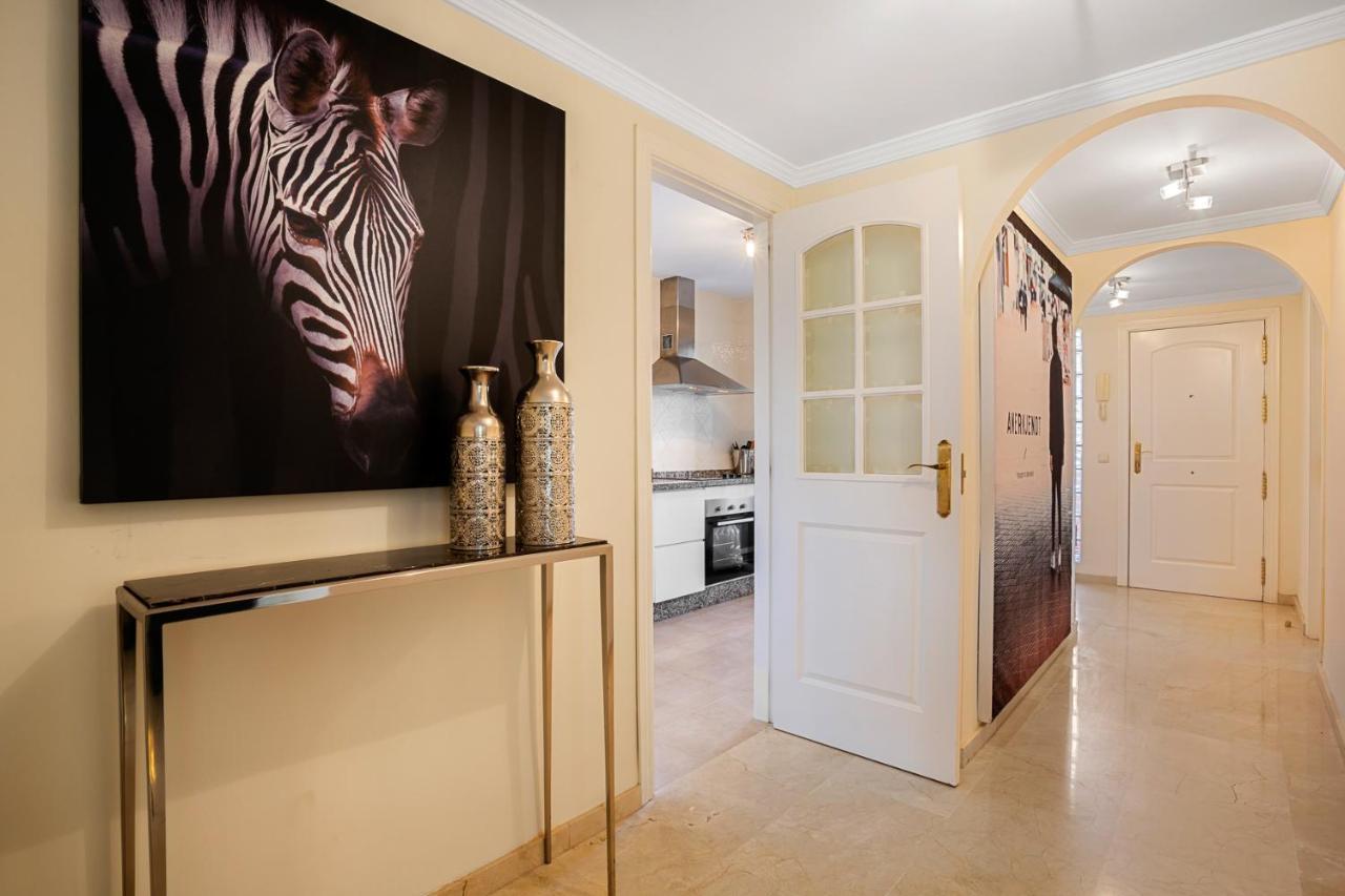 Beautiful With Big Terrace And Access To 3 Pools Elviria