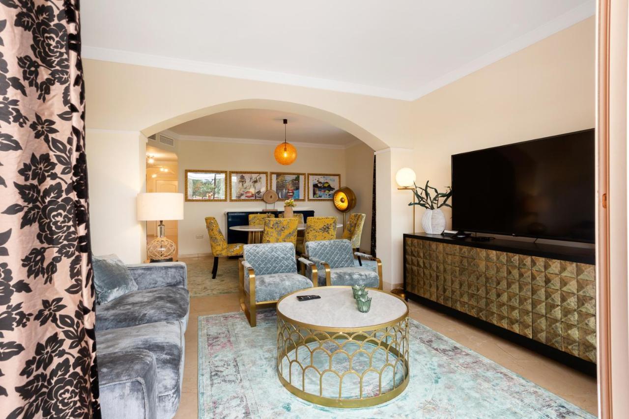 Beautiful With Big Terrace And Access To 3 Pools Elviria