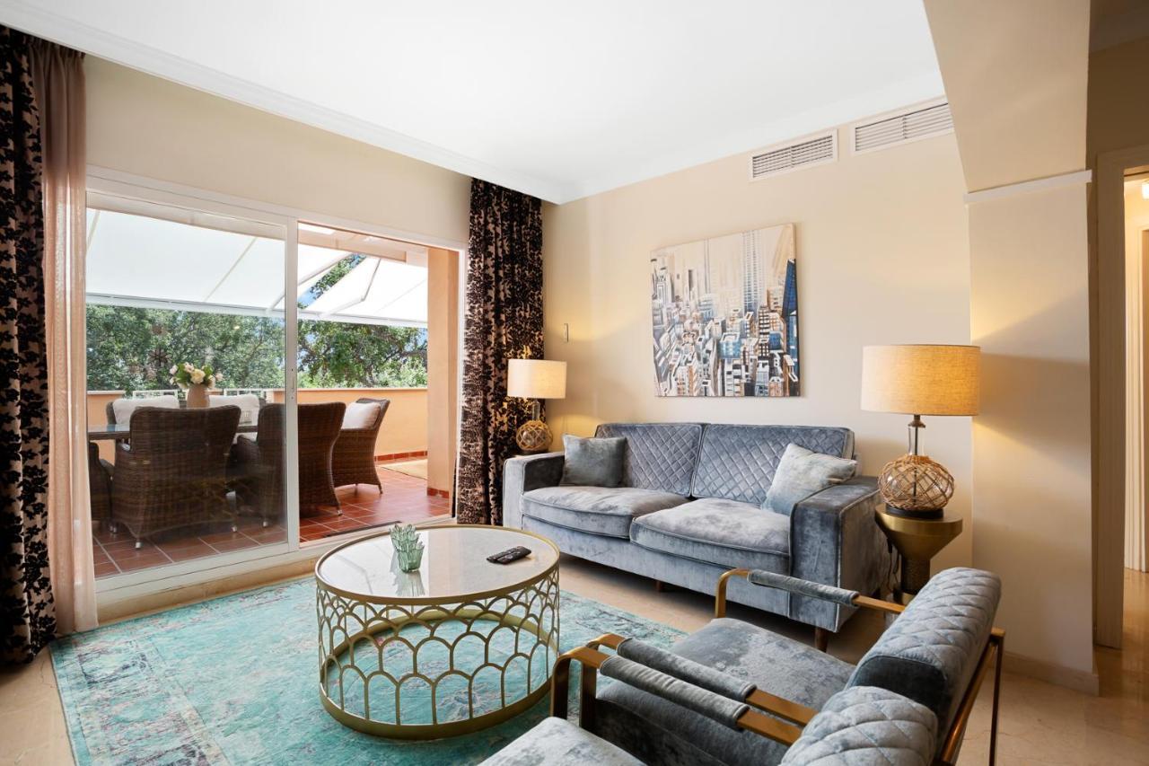 Beautiful With Big Terrace And Access To 3 Pools Elviria Marbella