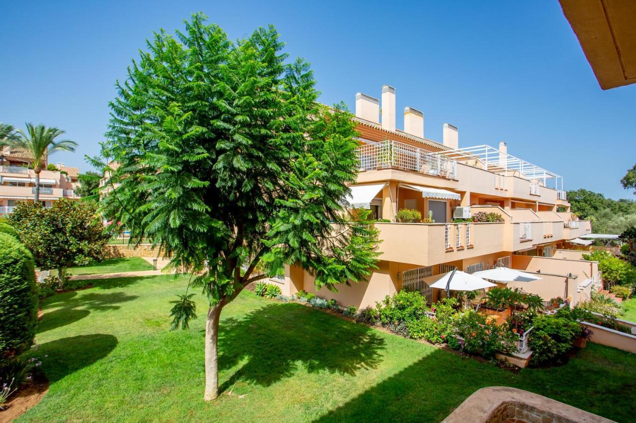 Beautiful With Big Terrace And Access To 3 Pools Elviria Apartemen *