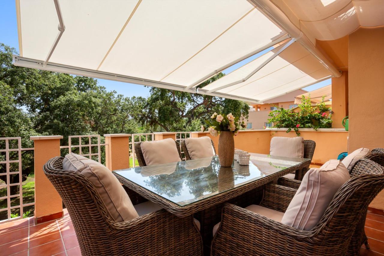 Beautiful With Big Terrace And Access To 3 Pools Elviria Apartemen Marbella