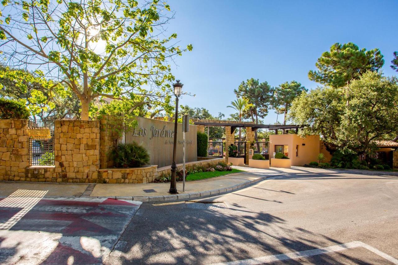 Beautiful With Big Terrace And Access To 3 Pools Elviria Marbella